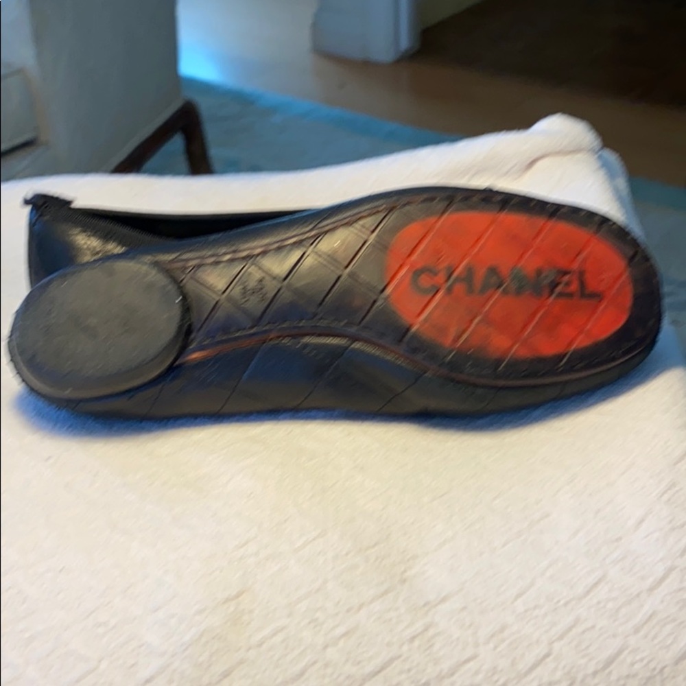 CHANEL Black Quilted Leather Cambon Ballet Flats - Picture 5 of 6